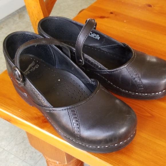 Dansko Clogs - Picture 2 of 4